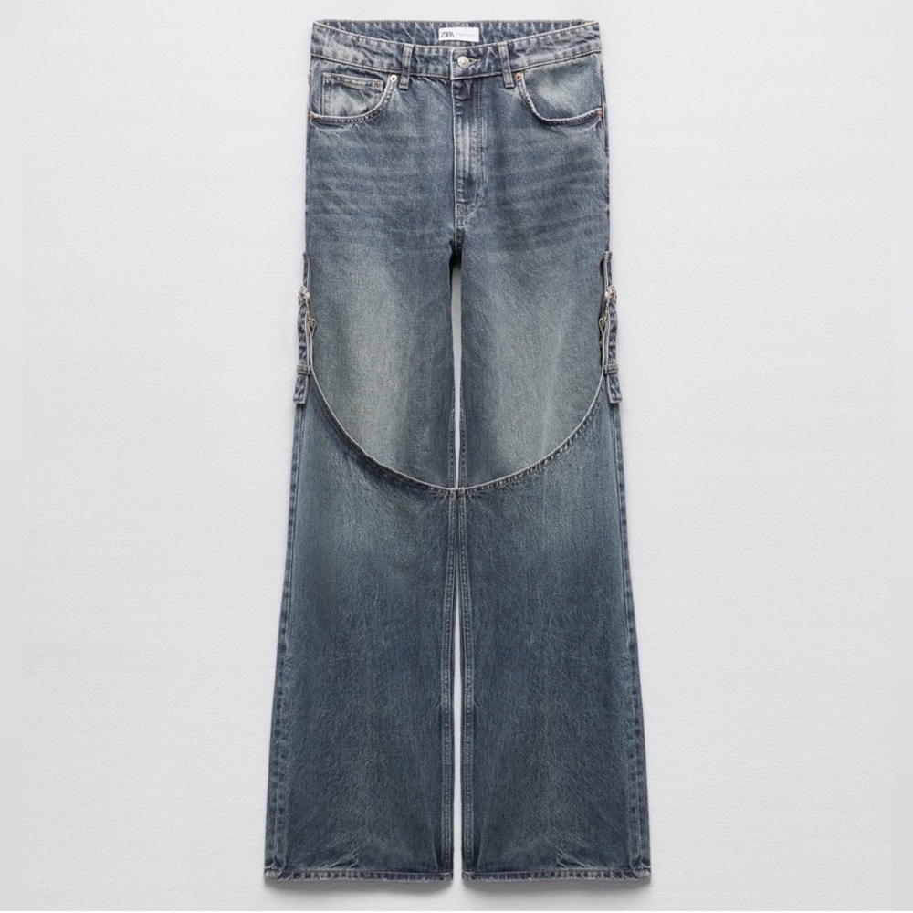 Zara TRF WIDE LEG BUCKLE JEANS